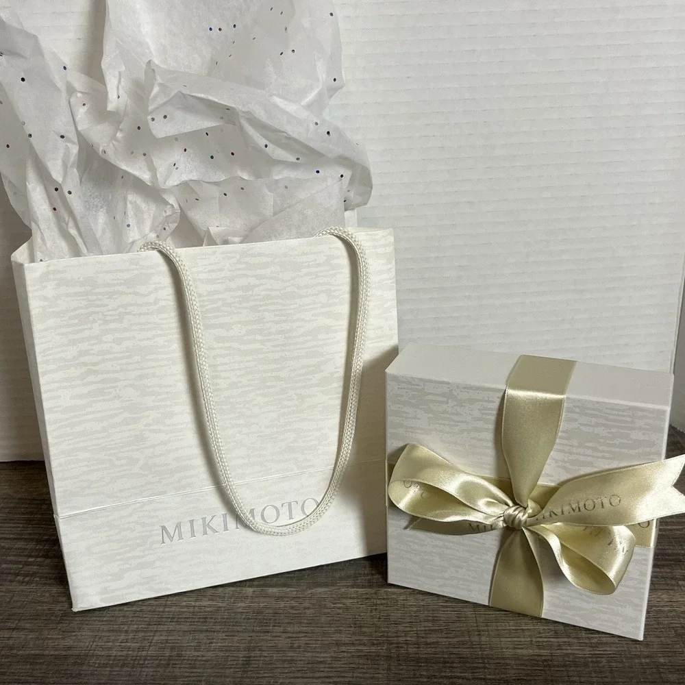 Mikimoto luxury gift